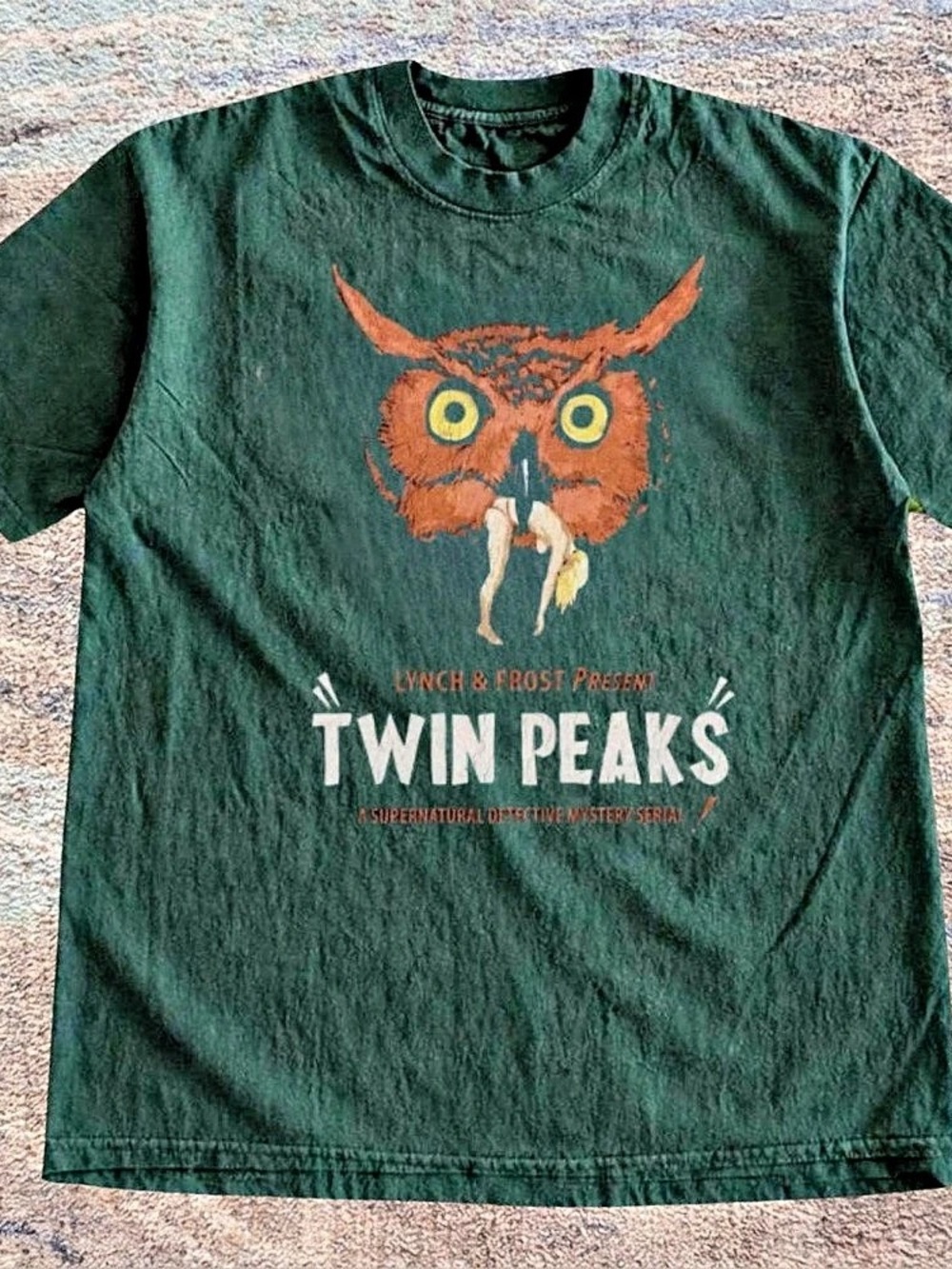 Twin Peaks Owl Graphic Tee in Green